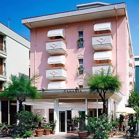 Hotel Canasta-3